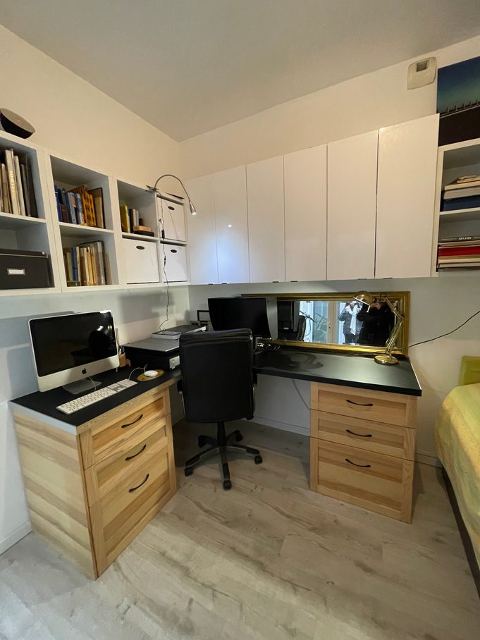 Bureau avec coin couchage, après l’intervention (vue 1)